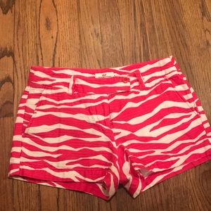Vineyard V. pink/white striped short shorts size 4